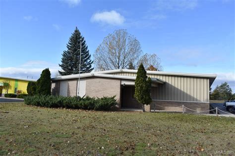 Midas, 1424 N Lincoln Rd, Escanaba, MI .